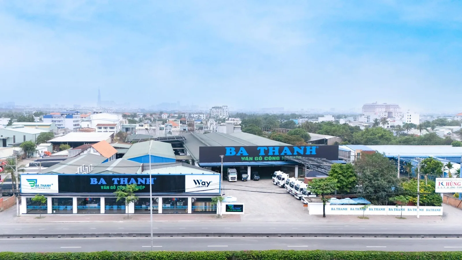 Ảnh flycam trụ sở Ba Thanh và cửa hàng Way Laminate